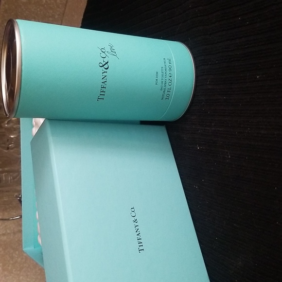 Tiffany & Co. Large Box💙🛍 - Picture 3 of 3